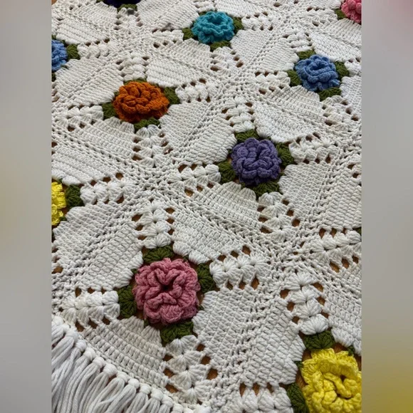 Vintage Crochet Afghan Blanket 3D Rose Throw Handmade Granny Square Fringed